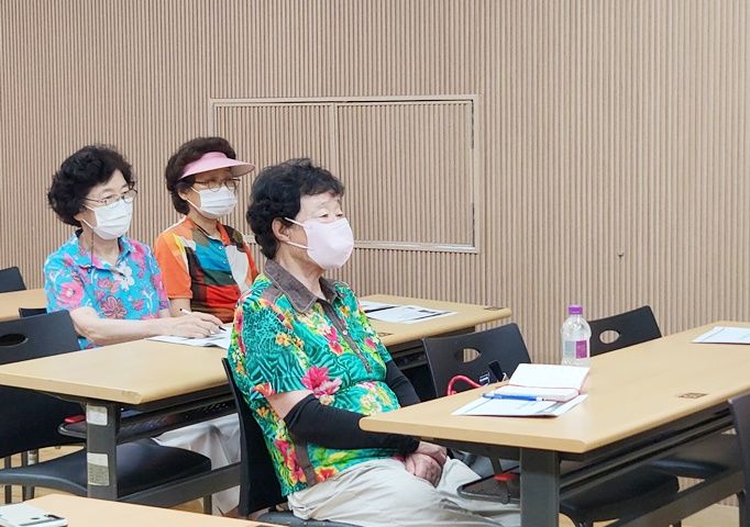 [평생교육] 2023년 한걸음에 닿는 마포구 동네배움터 ‘60+ 선배시민 동네배움터’ 선배시민 아카데미 3기 3회기 실시